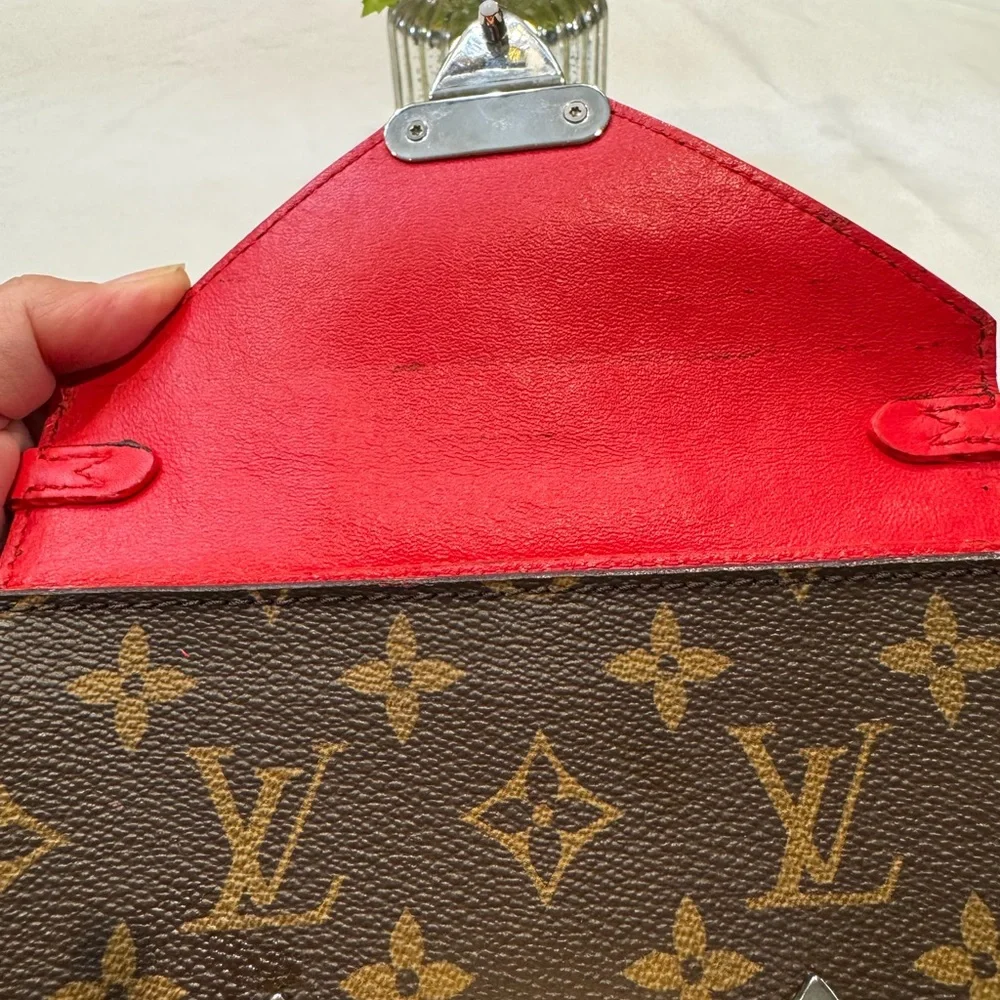 Authentic Louis Vuitton Tribal mask chained shoulder bag